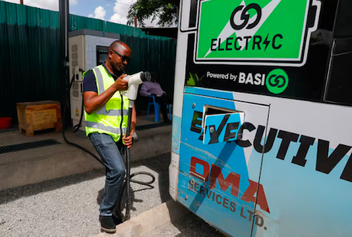 Xe điện chạy năng lượng mặt trời có thể làm thay đổi giao thông vận tải tại châu Phi