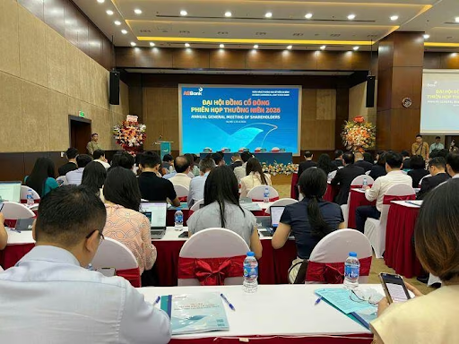  ĐHĐCĐ ABBank 2026: Kế hoạch lãi 4.500 tỷ, tăng vốn lên hơn 20.000 tỷ và 'chuyển nhà' sang HOSE