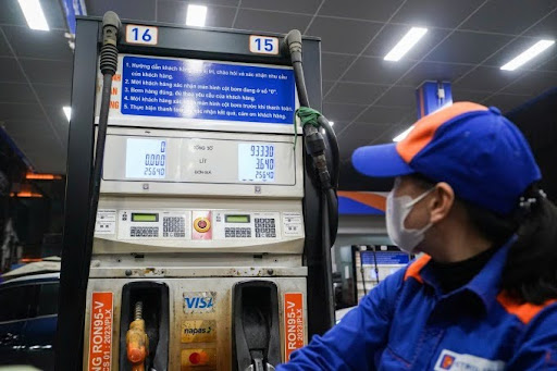 Tiếp tục giảm thuế nhập khẩu xăng dầu về 0% đến 30/6